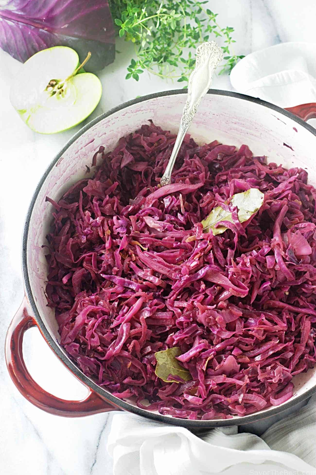 Red Cabbage with Apples (Rotkohl mit Apfeln) - A colorful side dish