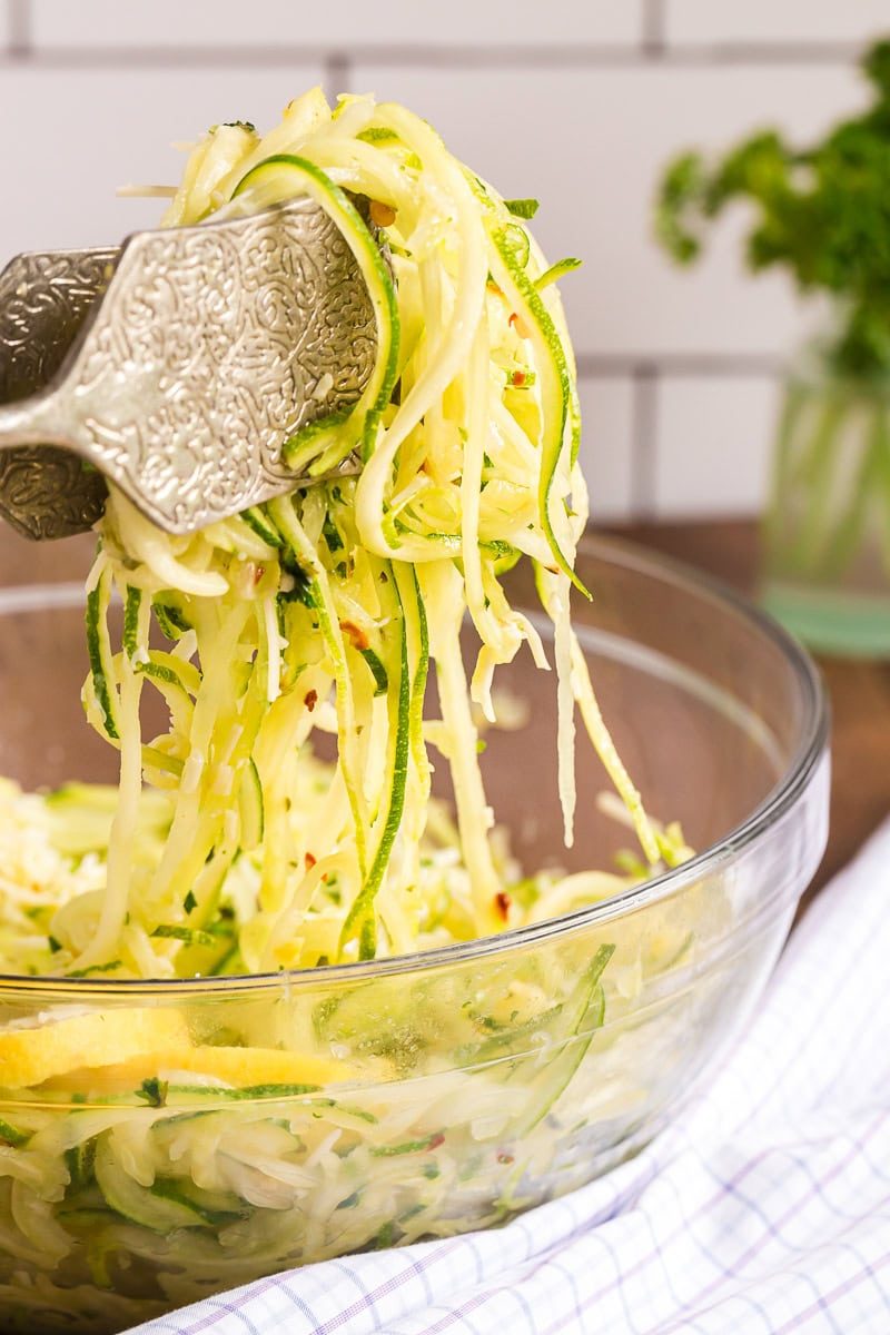 Lemon Garlic Zucchini Noodles