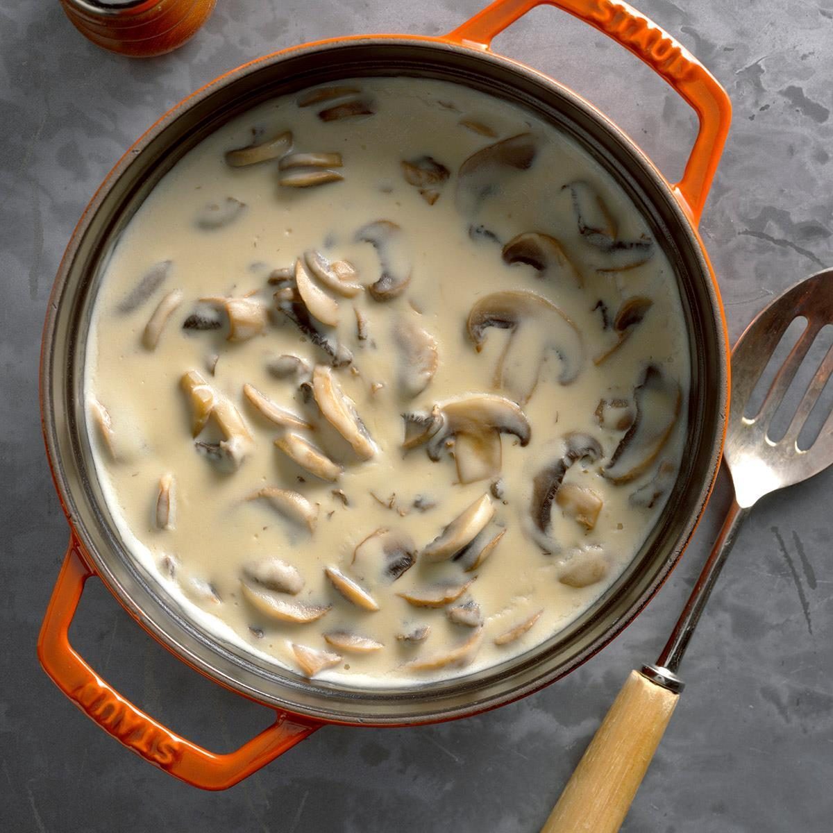 Creamy Mushrooms Dish