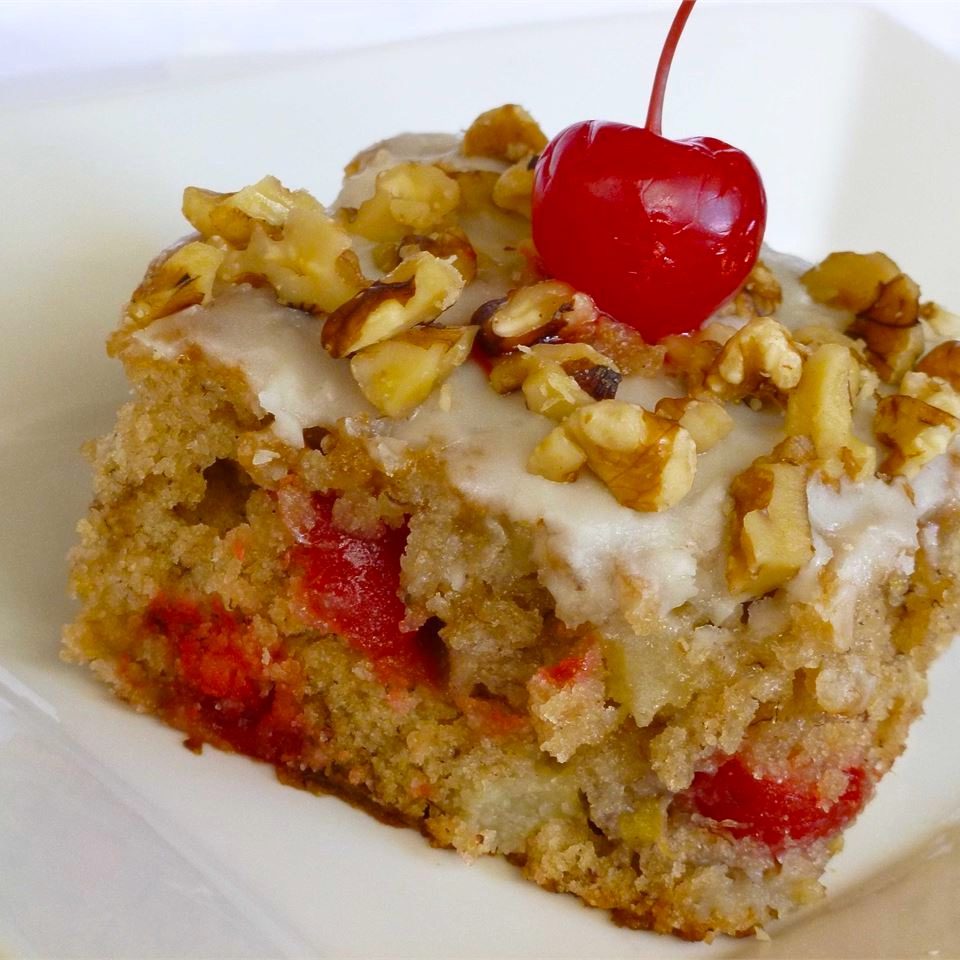 Delicious Banana Split Cake Bars