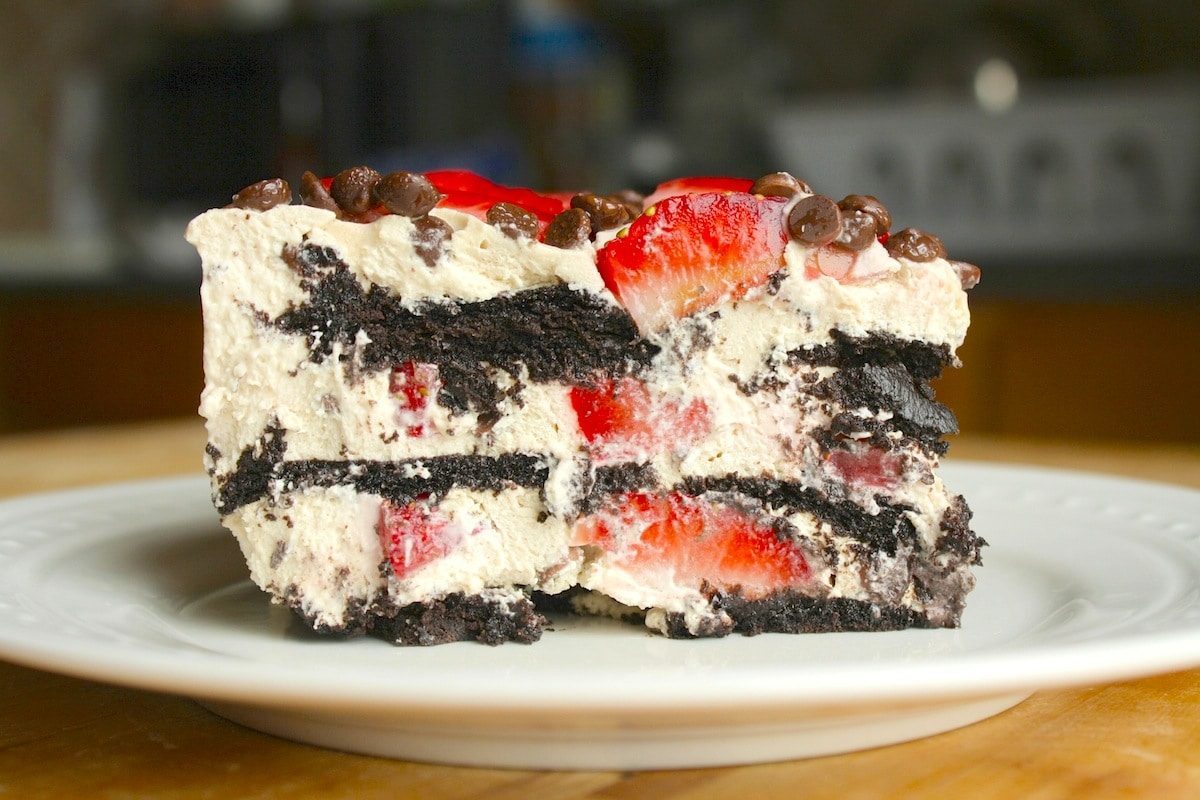 Chocolate Strawberry Icebox Cake