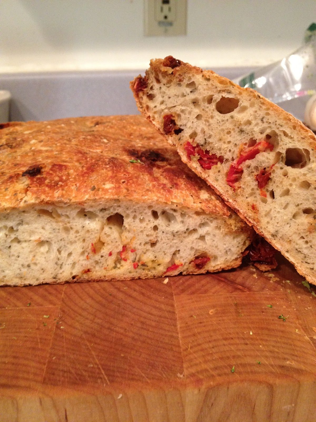 No Knead Parmesan and Sun Dried Tomato Bread