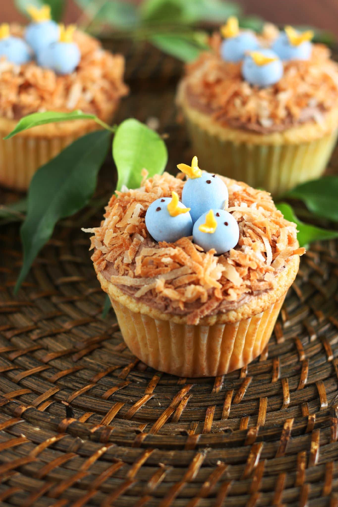 Bird's Nest Easter Cupcakes