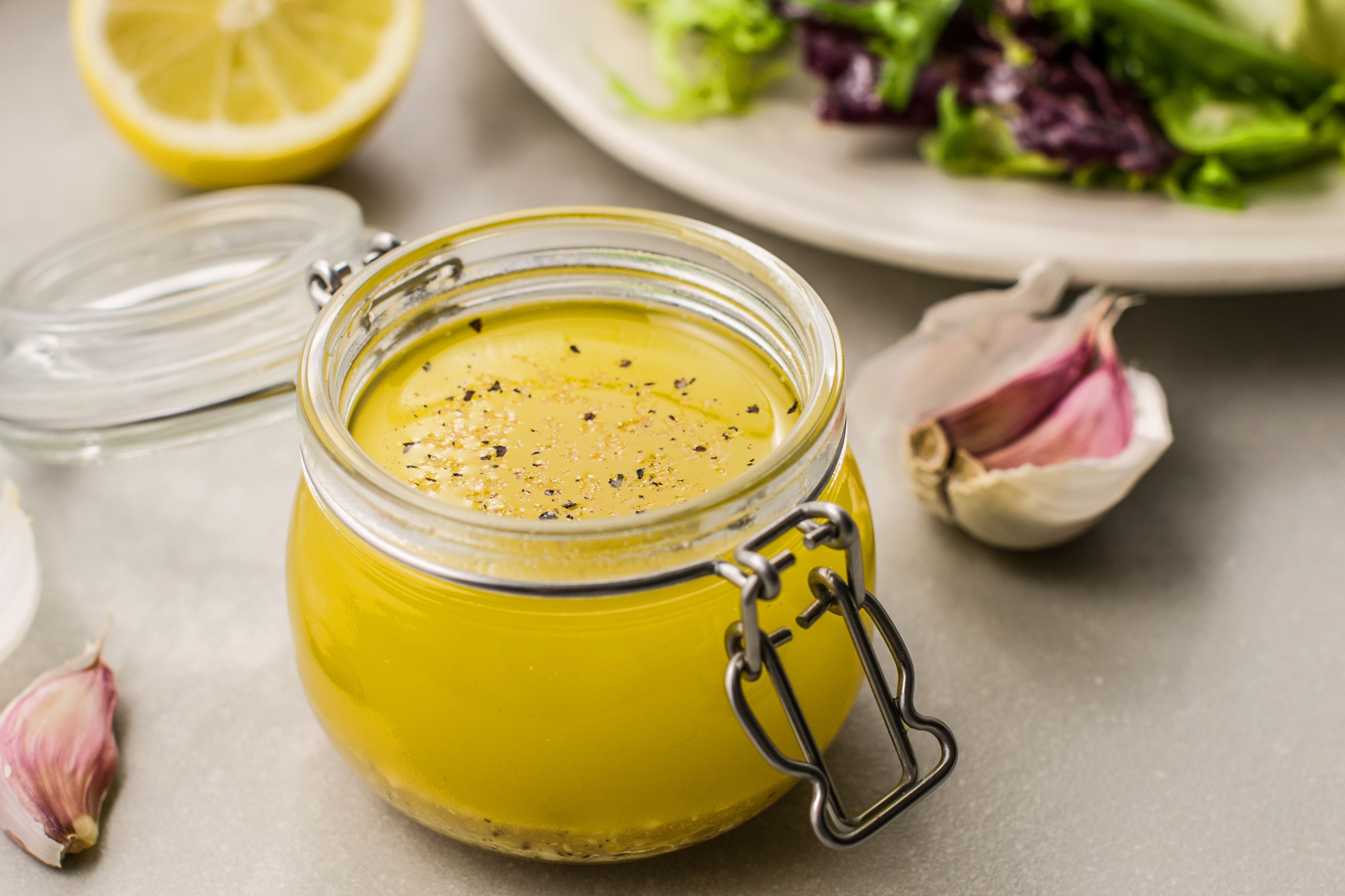 Easy Homemade Lemon Garlic Salad Dressing
