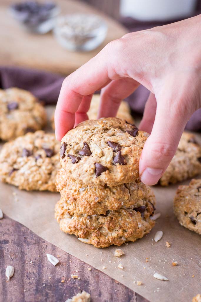 Tahini Oatmeal Cookies