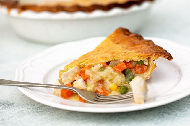 Old-fashioned chicken pot pie