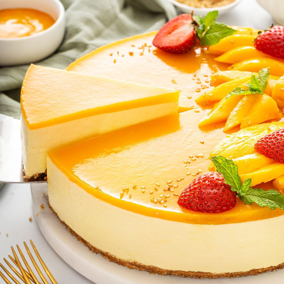 No-Bake Mango Cheesecake
