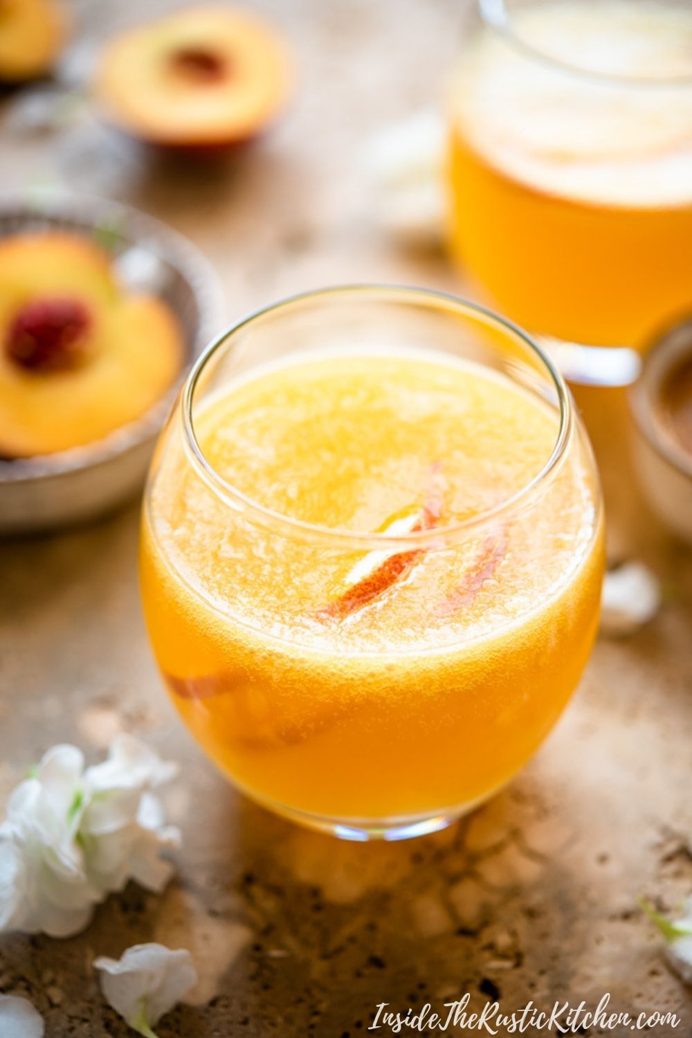 Classic Peach Bellini Cocktail