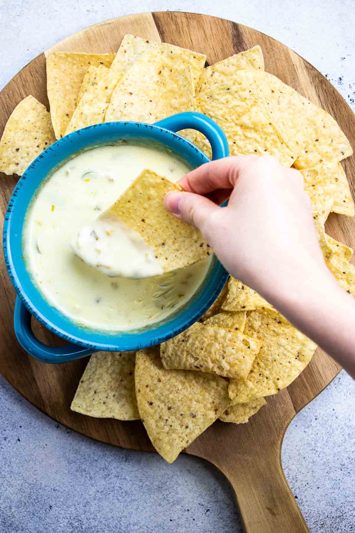 Delicious White Queso Cheese Dip